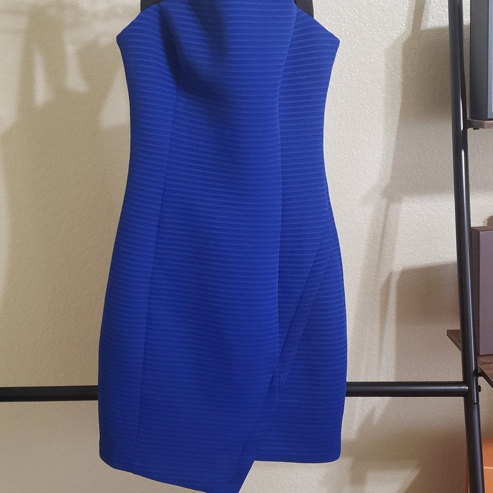 Guess Bodycon dress 👗 😍